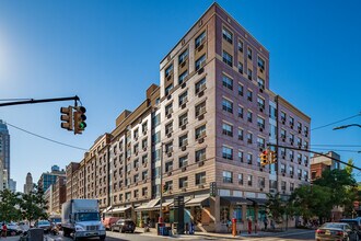 State Renaissance Court in Brooklyn, NY - Foto de edificio - Building Photo