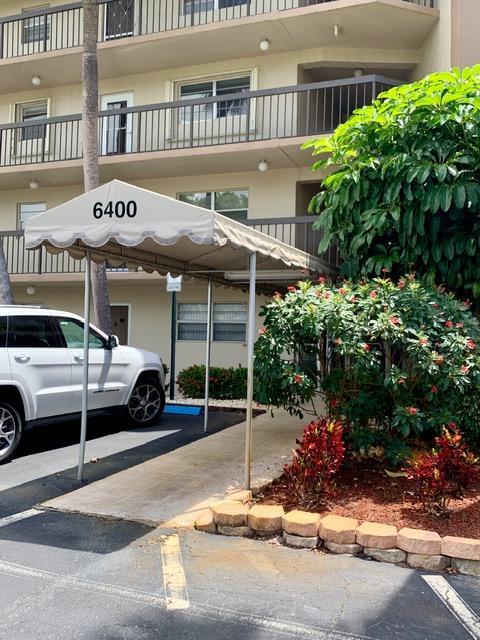 6400 NW 2nd Ave in Boca Raton, FL - Building Photo