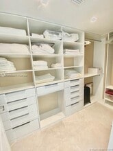 400 Sunny Isles Blvd, Unit 915 in Sunny Isles Beach, FL - Building Photo - Building Photo