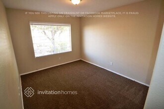 1669 E Golden Ln in Chandler, AZ - Foto de edificio - Building Photo