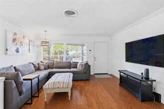 2039 Pine Ridge Dr in Clearwater, FL - Building Photo - Building Photo