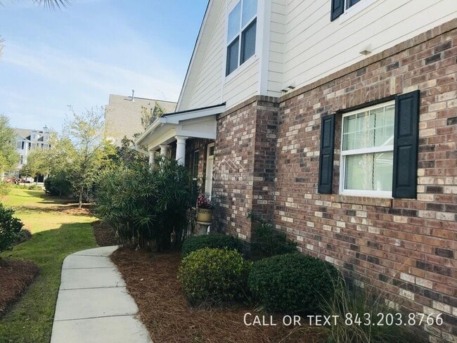 3647 Bagley Dr in Mount Pleasant, SC - Building Photo - Building Photo