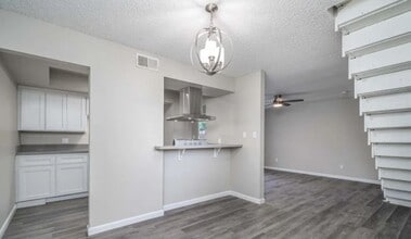 4800 Nordic Dr in Bakersfield, CA - Building Photo - Building Photo