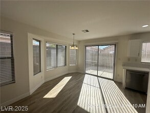 6543 Blooming Sun Ct in Las Vegas, NV - Building Photo - Building Photo