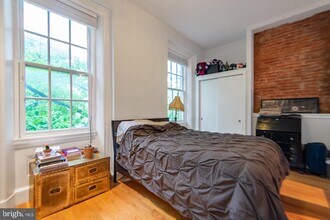 1320 Pine St in Philadelphia, PA - Building Photo - Building Photo