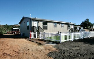 1467 Star Valley Rd in Alpine, CA - Building Photo