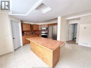 3216 MANCHESTER 1 in Windsor, ON - Building Photo - Building Photo