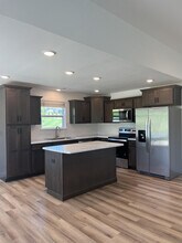 3713 Swan Ct in Columbia, MO - Foto de edificio - Building Photo