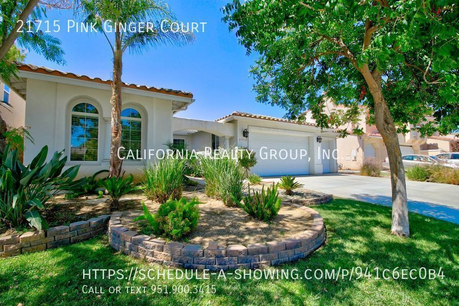 21715 Pink Ginger Ct in Wildomar, CA - Foto de edificio