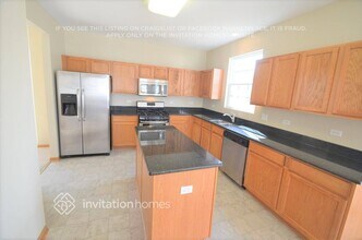 443 Cardinal Ln in Bolingbrook, IL - Building Photo - Building Photo