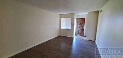1138 E Donovan Rd in Santa Maria, CA - Building Photo - Building Photo