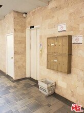 435 N Palm Dr in Beverly Hills, CA - Building Photo - Building Photo