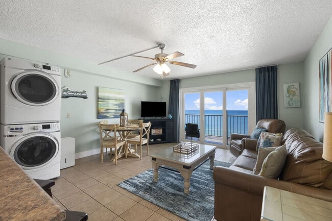 8743 Thomas Dr in Panama City Beach, FL - Building Photo - Building Photo