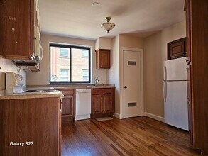 16 Ashland St in Worcester, MA - Building Photo - Building Photo