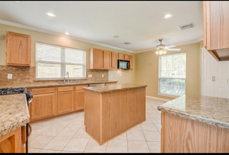 3904 Ivywood Dr in Pearland, TX - Building Photo - Building Photo