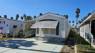 21 Meadowlark St in Palmview, TX - Building Photo - Building Photo