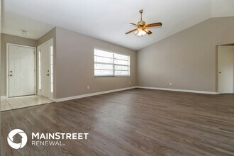 12072 Eldron St in Spring Hill, FL - Building Photo - Building Photo