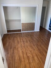 2108 Marshallfield Ln, Unit Unit B of triplex in Redondo Beach, CA - Foto de edificio - Building Photo