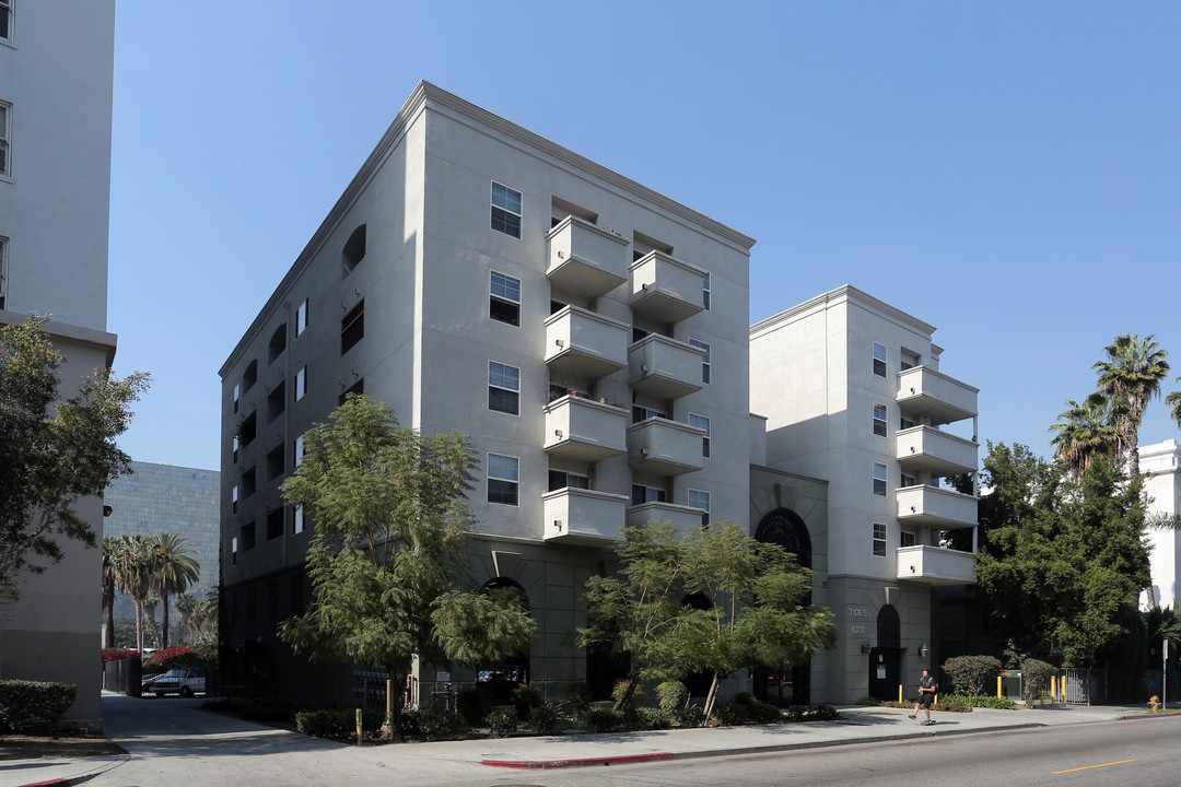 Tides Senior Apartments in Los Angeles, CA - Building Photo