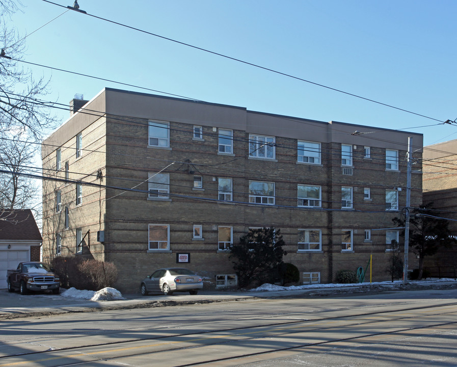 Cornell Manor I in Toronto, ON - Building Photo