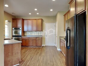 636 Long Melford Dr in Rolesville, NC - Foto de edificio - Building Photo