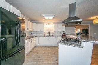 2805 Pine Hill Dr in Kennesaw, GA - Building Photo - Building Photo