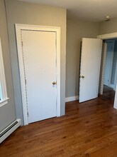 25 Sybaris St-Unit -Apt 1 in Providence, RI - Building Photo - Building Photo