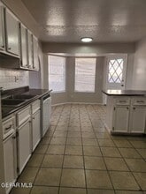 2912 E Glen Dr in El Paso, TX - Building Photo - Building Photo