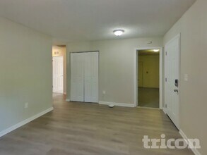 330 Malcolm Ave in Spring Hill, FL - Building Photo - Building Photo