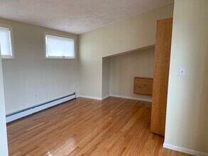 5 Bryant Rd in Lexington, MA - Foto de edificio - Building Photo