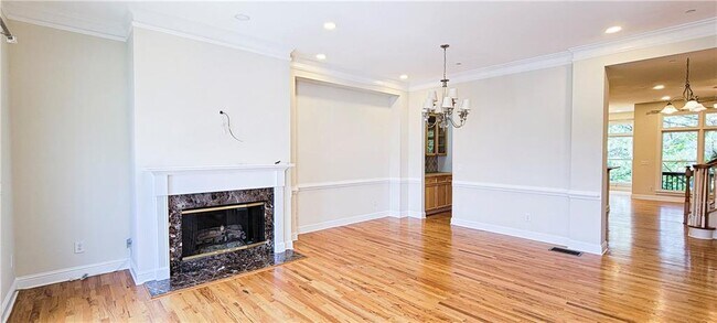 1288 Creekside Terrace SE in Smyrna, GA - Foto de edificio - Building Photo