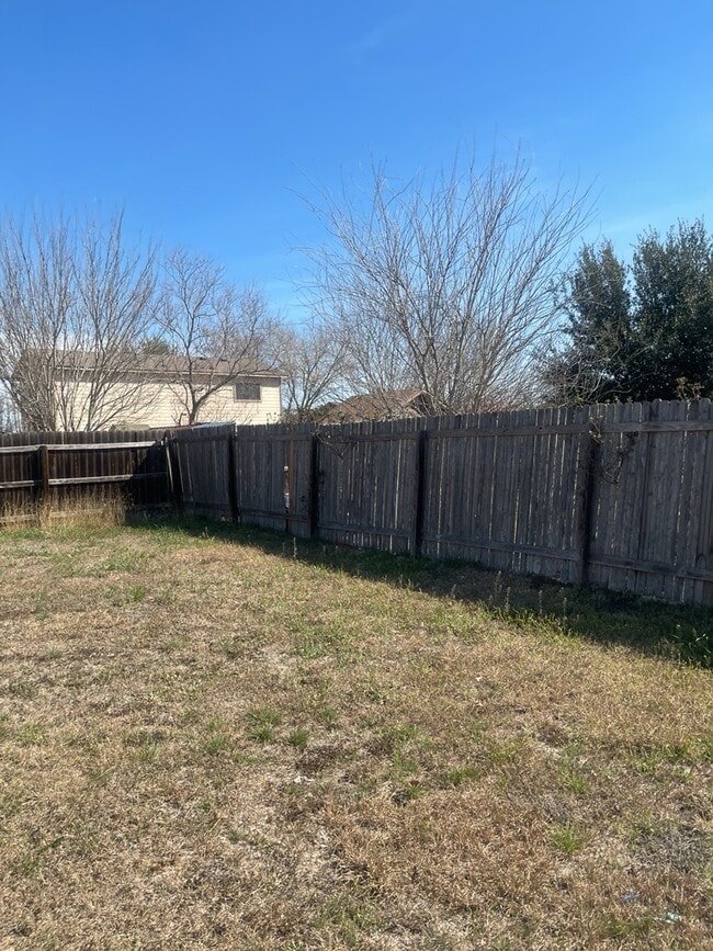 property at 620 Northgap Dr