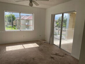 18890 NW 57th Ave in Hialeah, FL - Building Photo - Building Photo