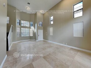 1240 NW 105th Ave in Plantation, FL - Foto de edificio - Building Photo