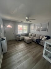 185 Romney St in Charleston, SC - Building Photo - Building Photo