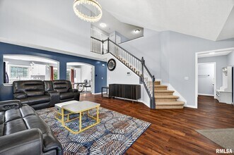 2314 W Kenfield Ct in Peoria, IL - Building Photo - Building Photo