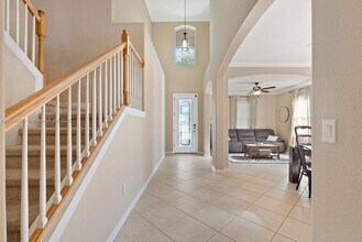 2330 Heydon Cir E in Naples, FL - Building Photo - Building Photo