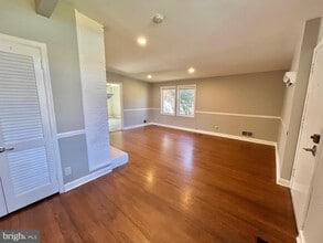 5650 Gary Ave in Alexandria, VA - Building Photo - Building Photo