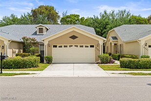 8367 Ibis Cove Cir in Naples, FL - Building Photo