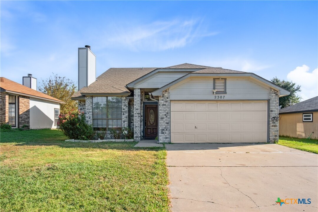 2307 Woodlands Dr in Killeen, TX - Foto de edificio