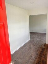 303 Harlem St in Sweeny, TX - Building Photo