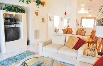 120 Asaf Dr in Naples, FL - Building Photo - Building Photo