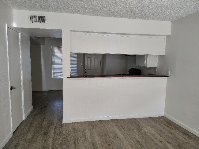 property at 2010 Larcus Ave