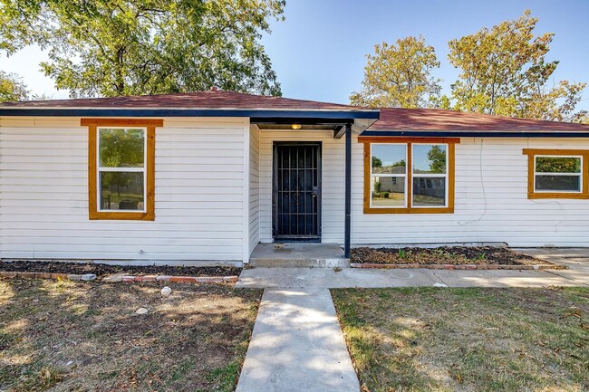 3224 Burson Ave in Fort Worth, TX - Building Photo - Building Photo