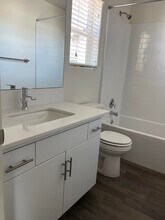 2046 N Hammel Ln in Clovis, CA - Foto de edificio - Building Photo