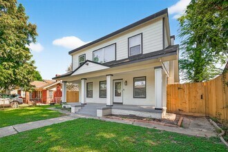 112 Bedford St in Houston, TX - Foto de edificio - Building Photo