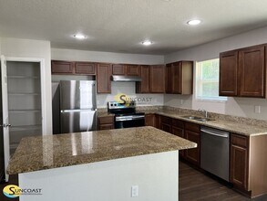 7118 Plymouth Grove Ct in Jacksonville, FL - Building Photo - Building Photo