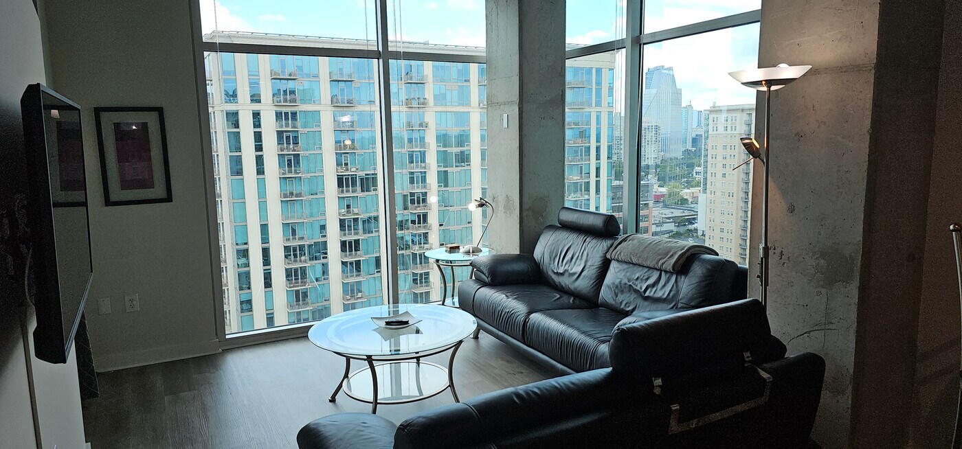 250 Pharr Rd NE, Unit 1907 in Atlanta, GA - Foto de edificio