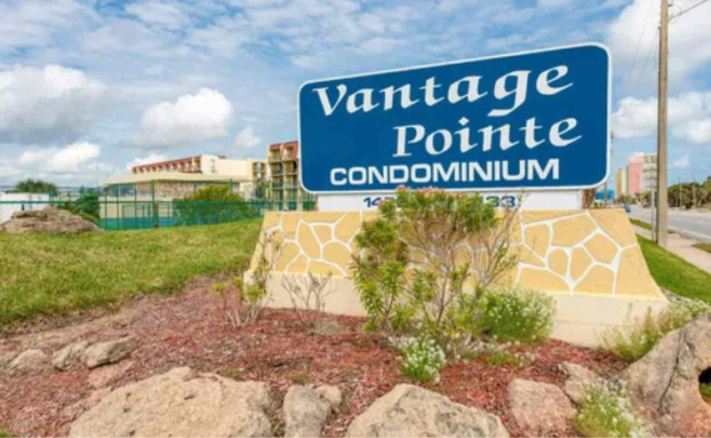 1437 N Atlantic Ave in Daytona Beach, FL - Building Photo