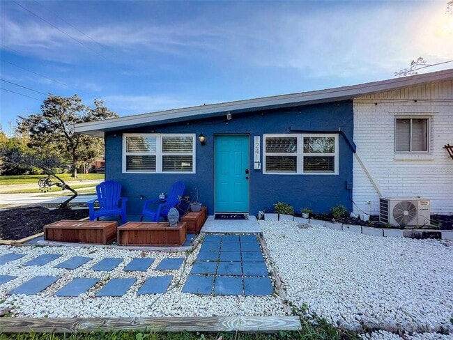 property at 1245 CATALPA Dr